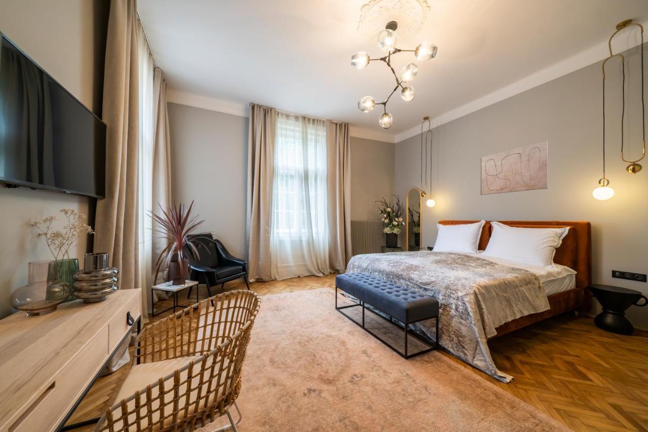 Nest Hotel Győr Exterior foto