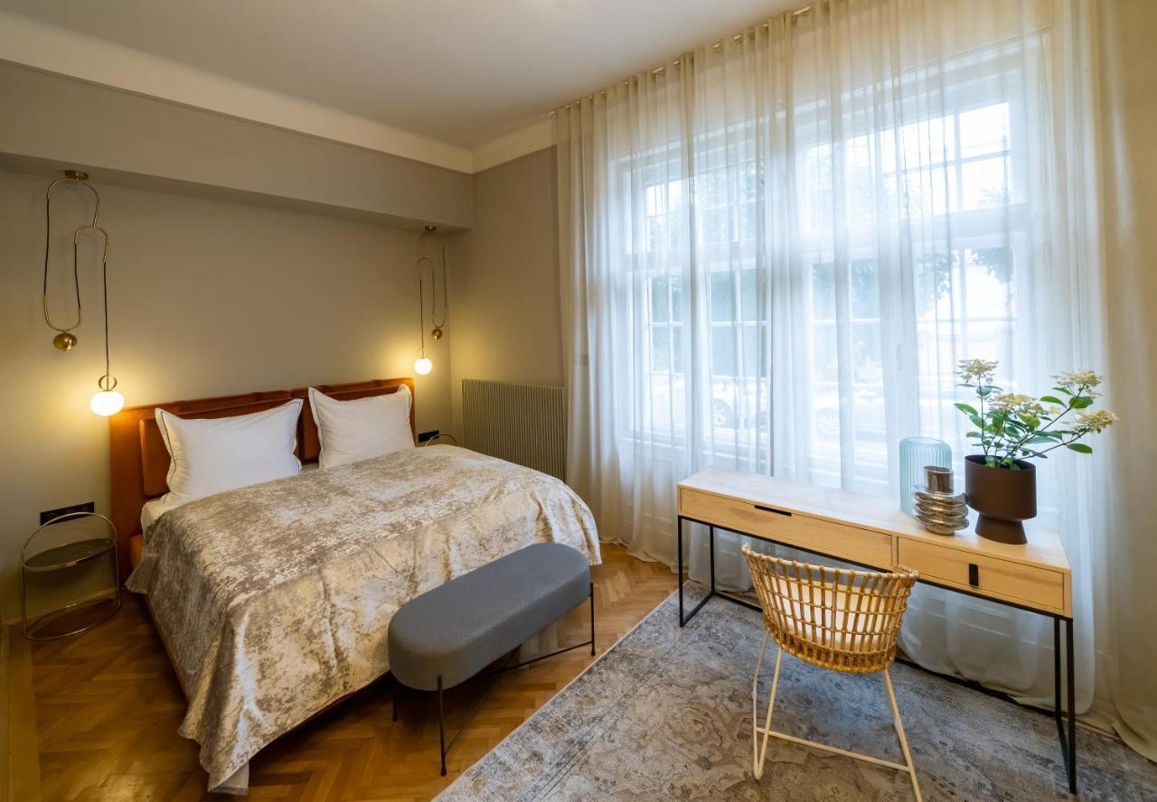 Nest Hotel Győr Exterior foto