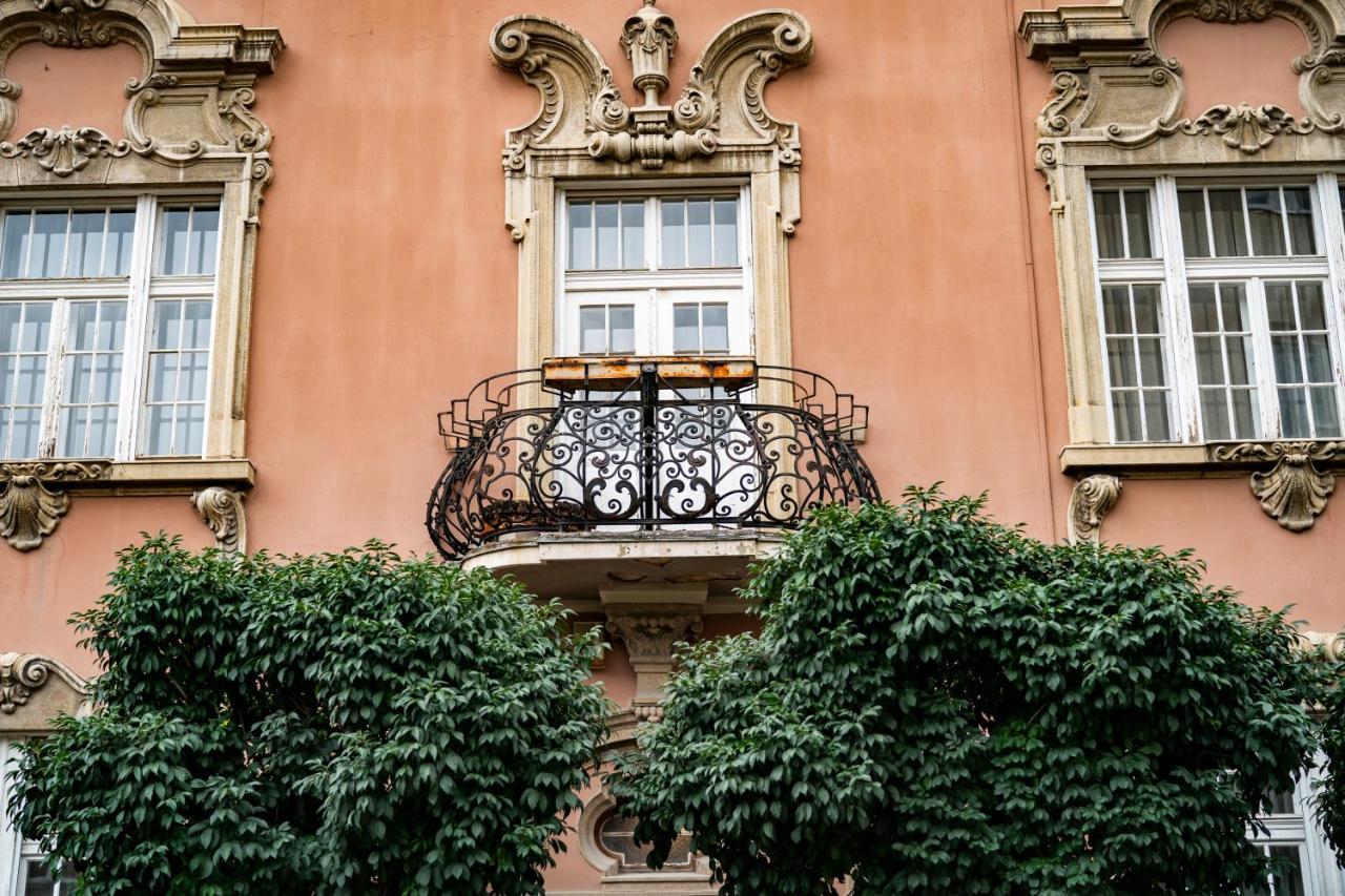 Nest Hotel Győr Exterior foto