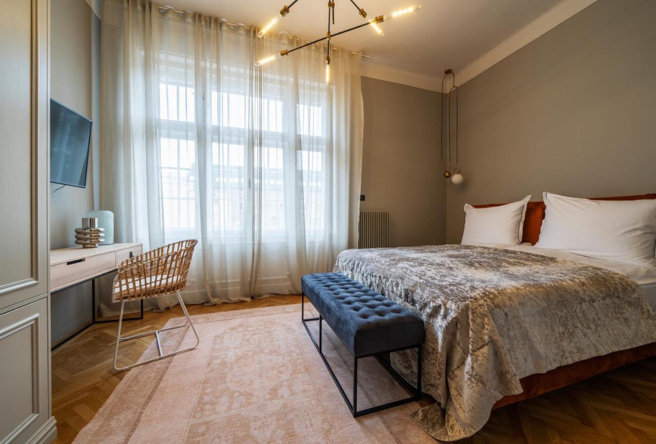Nest Hotel Győr Exterior foto