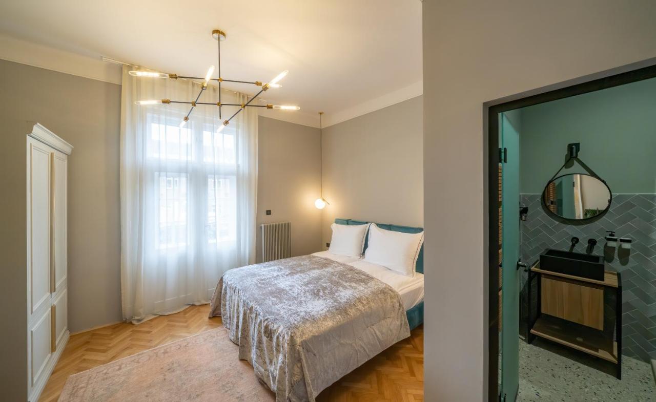 Nest Hotel Győr Exterior foto
