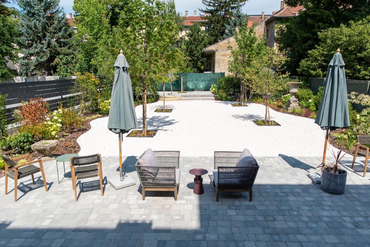 Nest Hotel Győr Exterior foto